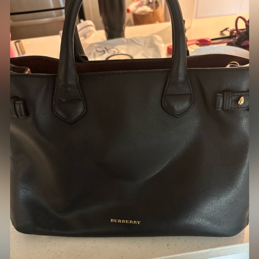 Burberry tote